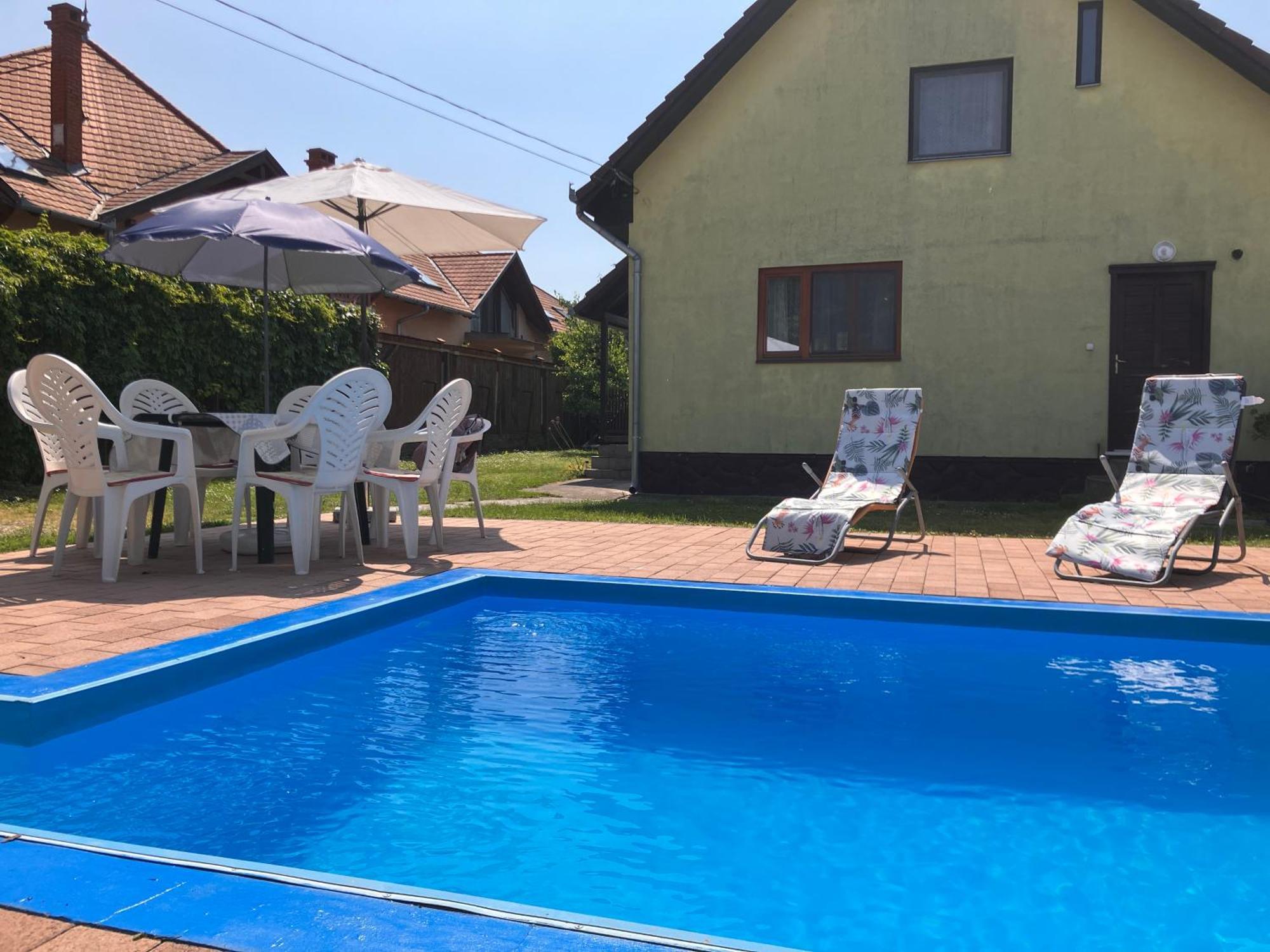 Lellei Pihenohaz Balatonlelle Villa Bagian luar foto