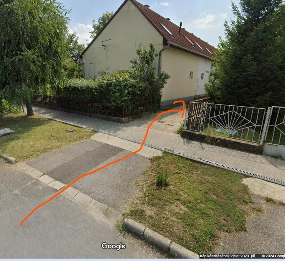Lellei Pihenohaz Balatonlelle Villa Bagian luar foto