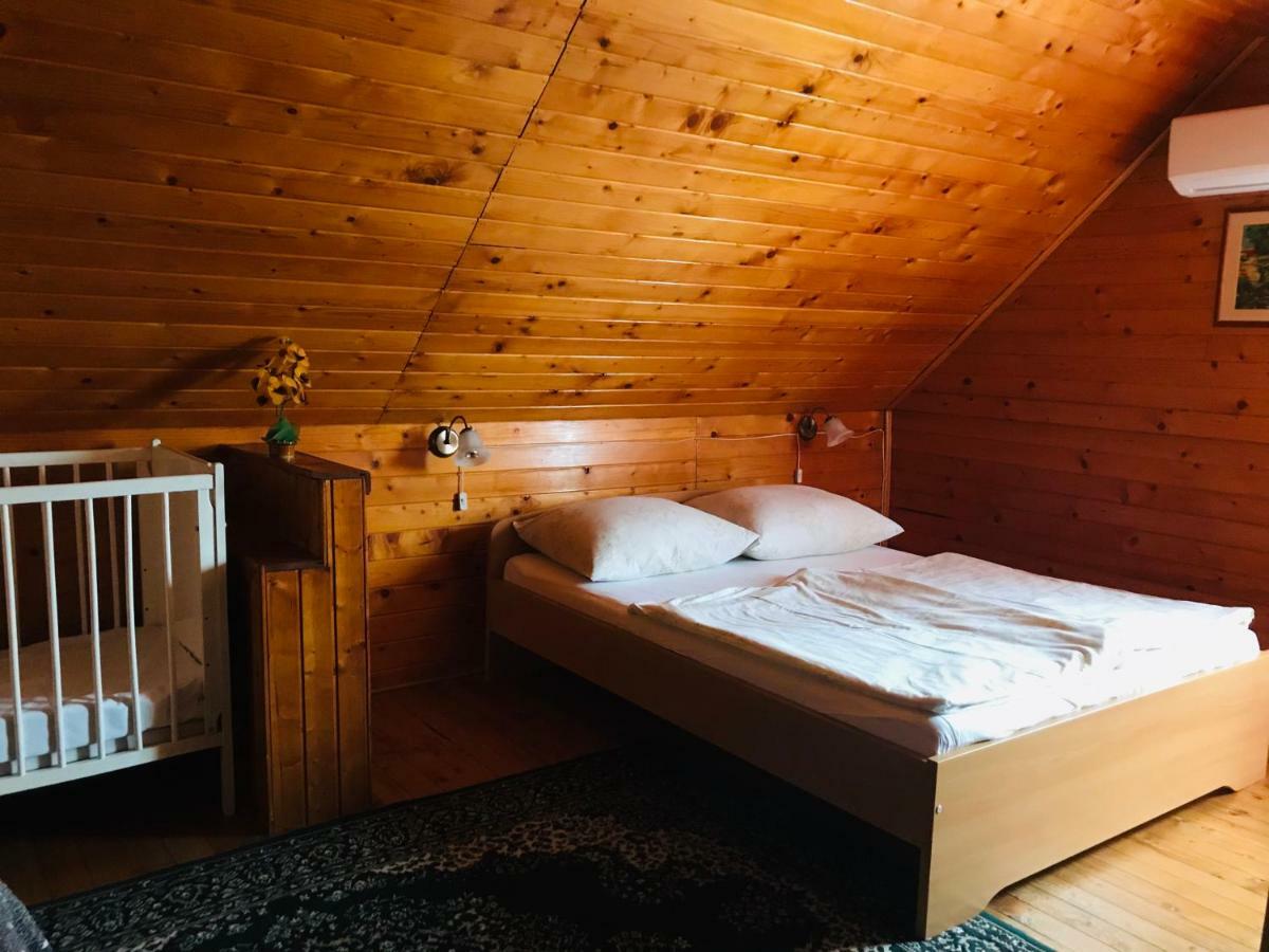 Lellei Pihenohaz Balatonlelle Villa Bagian luar foto